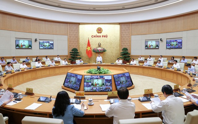 Thủ tướng Chính phủ Phạm Minh Chính chủ trì phiên họp Chính phủ thường kỳ tháng 7/2022 được kết nối trực tuyến tới các địa phương.