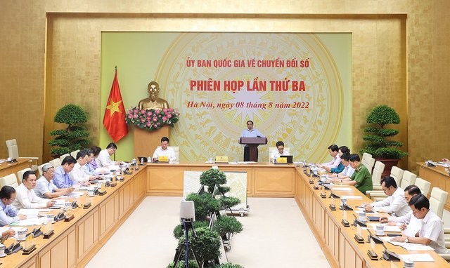 Thủ tướng chủ trì phiên họp thứ ba của Ủy ban Quốc gia về chuyển đổi số.