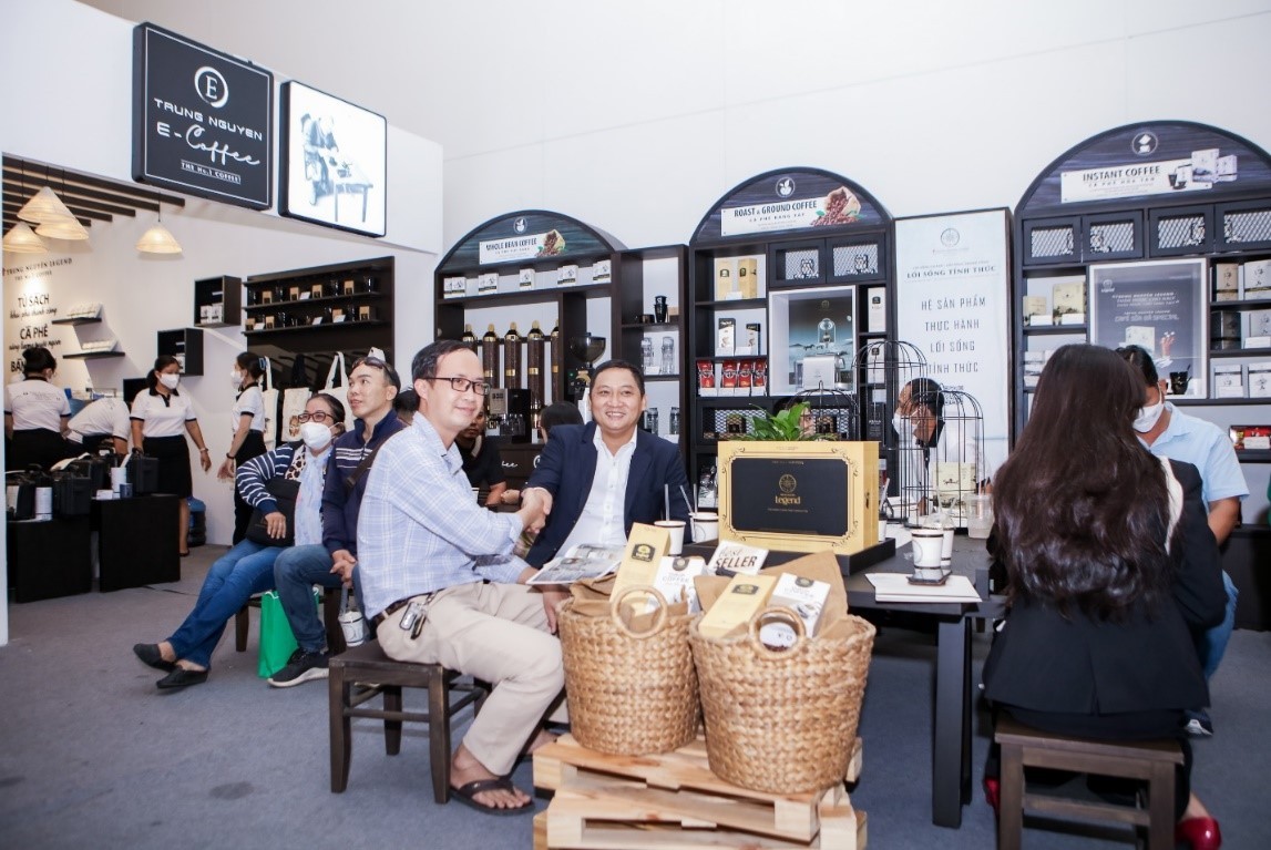 Đông đảo người yêu và đam mê cà phê đến tham gia và trải nghiệm những hoạt động đặc biệt tại chương trình “Hội thảo Nhượng quyền 0 đồng cùng Trung Nguyên E-Coffee”.