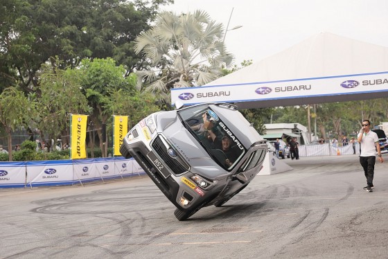 Subaru đưa “Ông Vua trình diễn ô tô mạo hiểm” Russ Swift trở lại Việt Nam