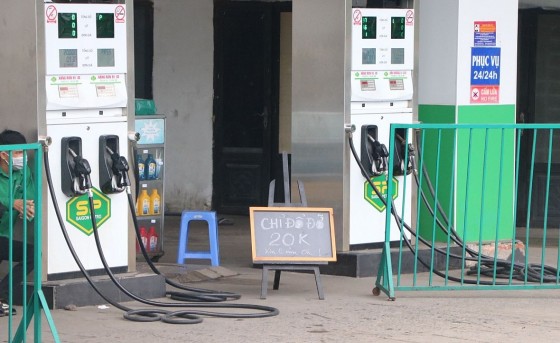 Bộ Tài chính đề nghị báo cáo về chi phí nhập xăng dầu về Việt Nam