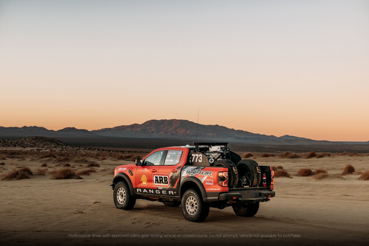 Ford Ranger Raptor tham gia giải đua Baja 1000