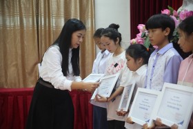 Quỹ Toyota Việt Nam trao tặng học bổng tại tỉnh Thanh Hoá