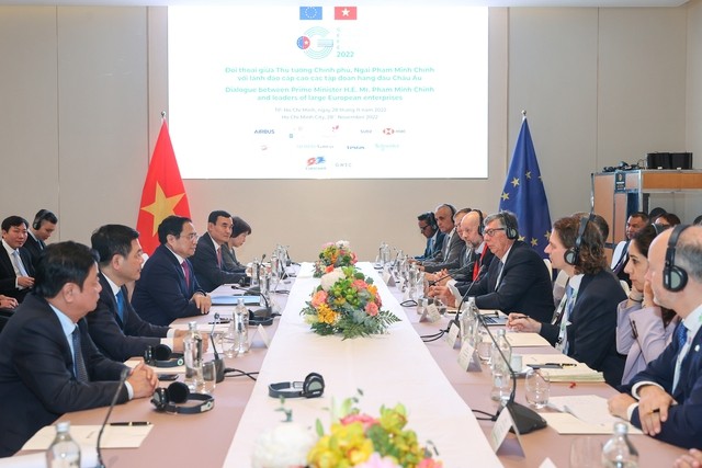 Trong khuôn khổ Diễn đàn và Triển lãm Kinh tế xanh GEFE 2022, Thủ tướng Phạm Minh Chính đã tiếp lãnh đạo các tập đoàn lớn của châu Âu - Ảnh: VGP/Nhật Bắc