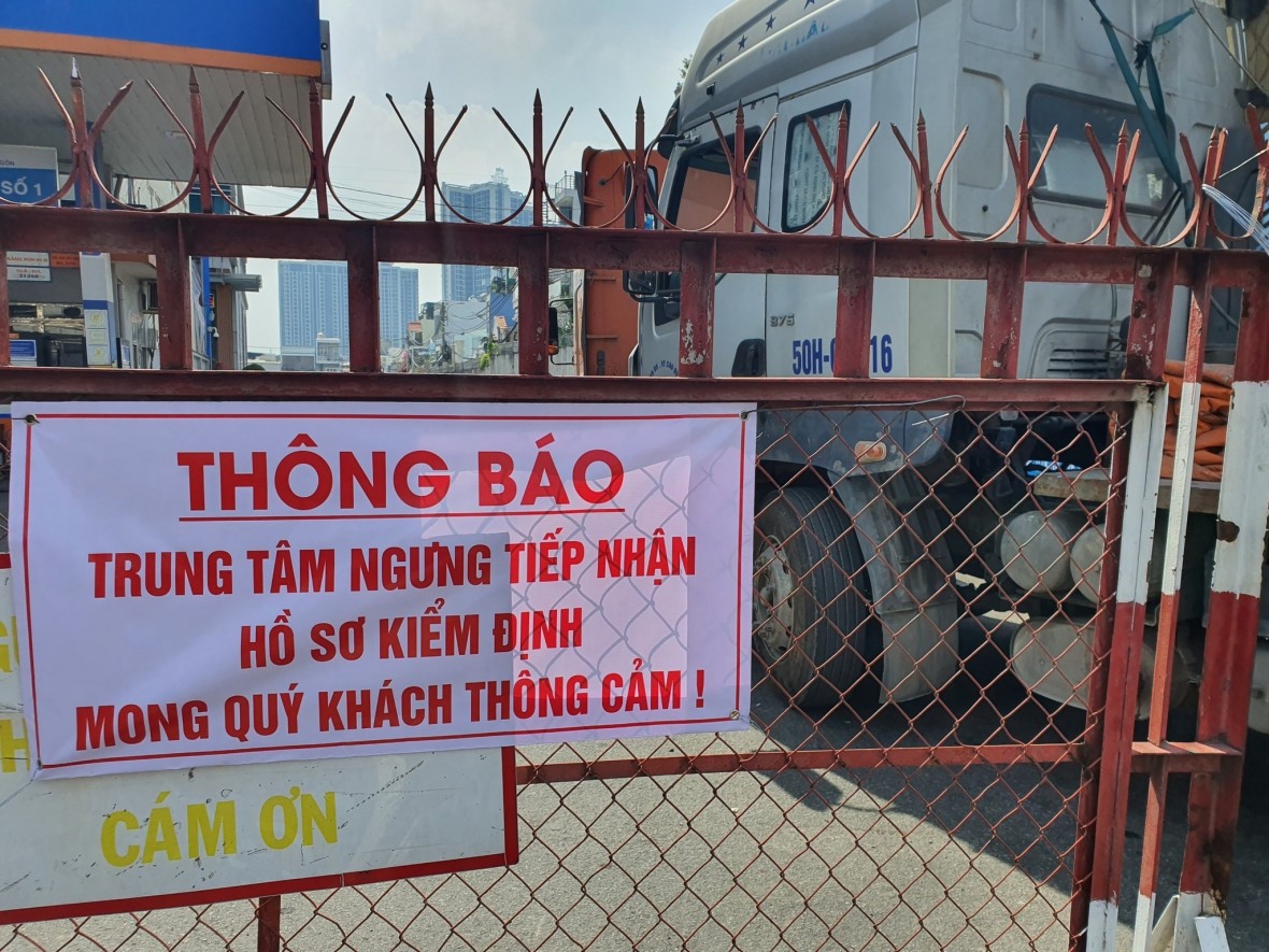 Cục Đăng kiểm Việt Nam chỉ đạo, giải quyết việc ùn ứ xe đi kiểm định