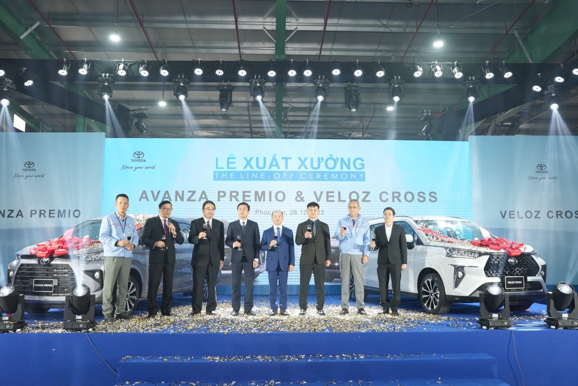 Toyota Việt Nam xưởng hai mẫu xe Veloz Cross và Avanza Premio