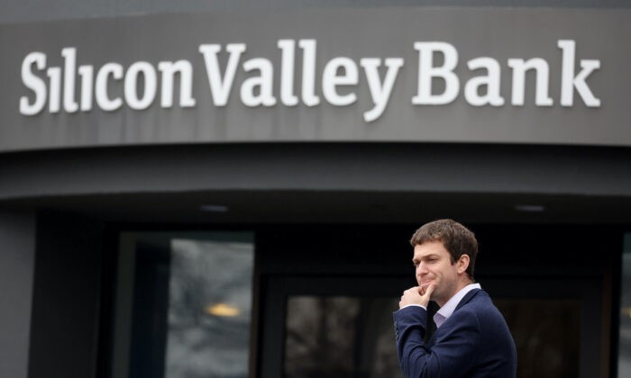 Silicon Valley Bank sụp đổ: Lời cảnh báo tới các ngân hàng trên toàn cầu
