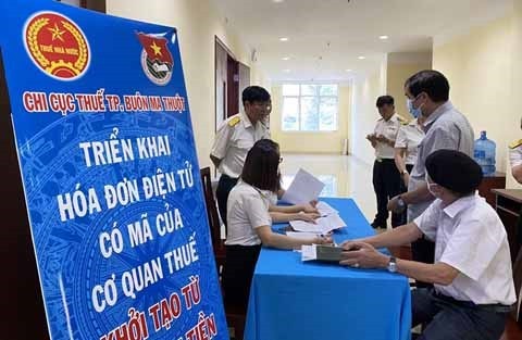 Cục thuế Đắk Lắk đẩy mạnh thông tin tuyên truyền, hỗ trợ người nộp thuế qua hình thức điện tử