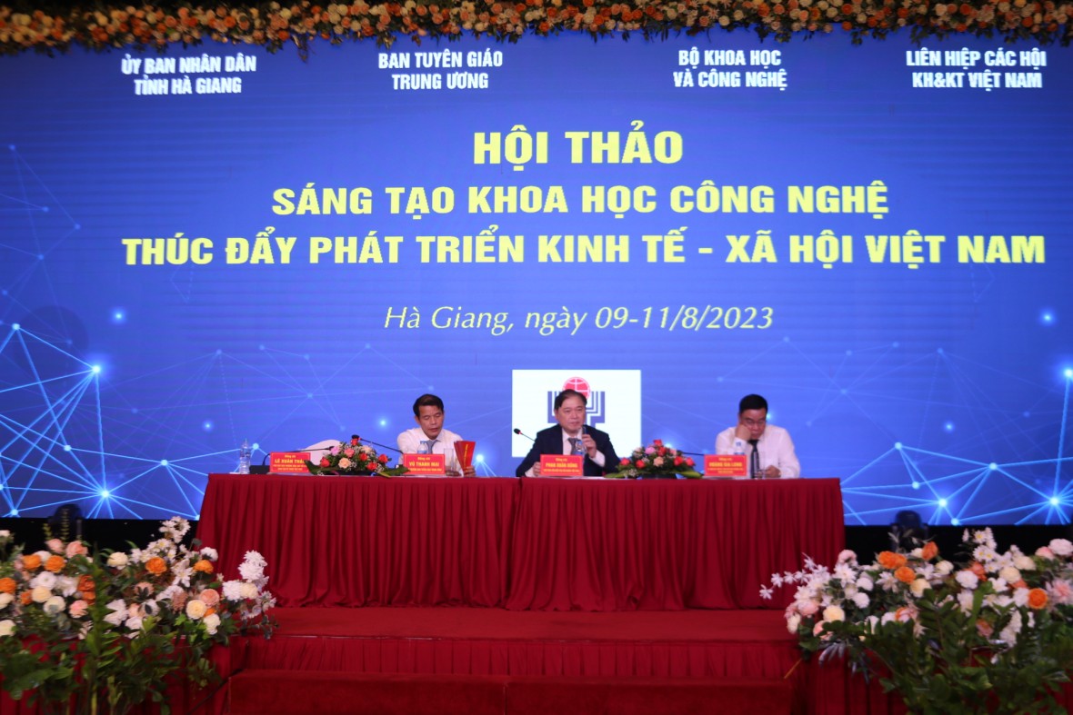 Sáng tạo khoa học công nghệ thúc đẩy phát triển kinh tế - xã hội Việt Nam