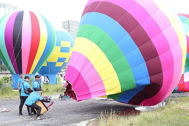 Người dân TPHCM tưng bừng đón lễ Quốc khánh