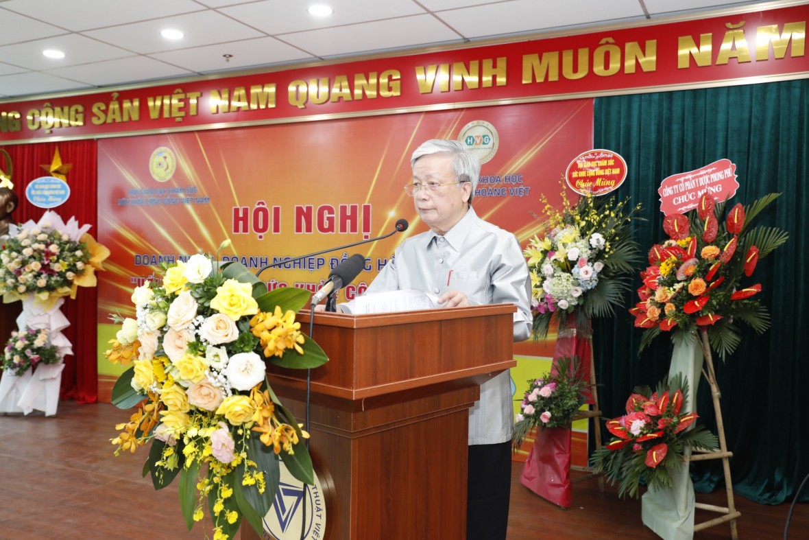 Hoàng Việt đồng hành chăm sóc sức khỏe cộng đồng Việt