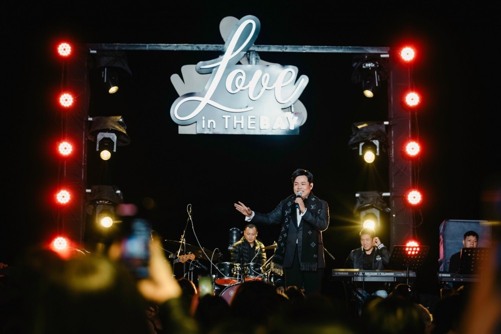 “Love in the Bay #14: Gõ cửa trái tim” đánh dấu cột mốc 7.000 khán giả đến với đêm nhạc của du thuyền Ambassador Cruise