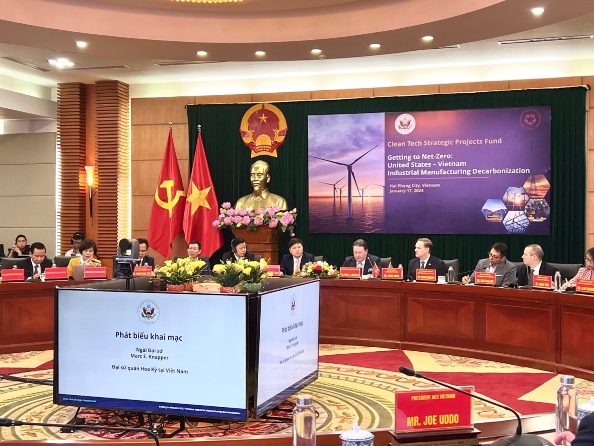 Hội thảo “Đạt mục tiêu Net-Zero: Hoa Kỳ - Việt Nam, Giảm phát thải carbon trong sản xuất công nghiệp tại TP. Hải Phòng”
