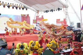 Lưu giữ nét đẹp văn hóa truyền thống lễ hội Chèo tàu Tổng Gối