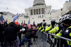 Bạo loạn Điện Capitol và ba câu hỏi lớn của nước Mỹ