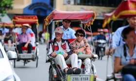 Khách quốc tế đến Việt Nam tăng gấp 6,8 lần so với cùng kỳ năm 2021