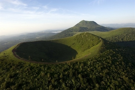 Dãy núi lửa Puys là Di sản thiên nhiên thế giới