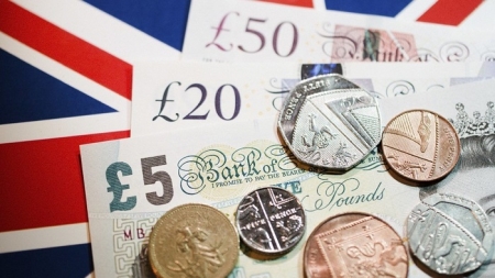 Kinh tế Anh tăng trưởng “đáng thất vọng” sau nới lỏng giãn cách